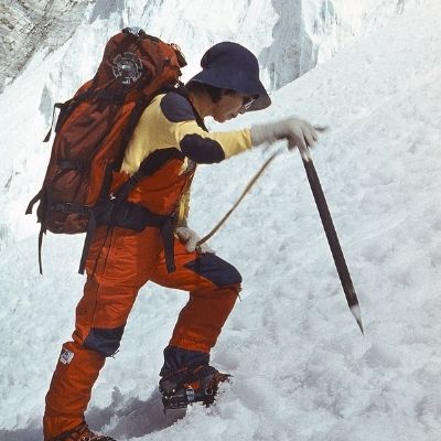 Junko Tabei la primera mujer en coronar el Everest 